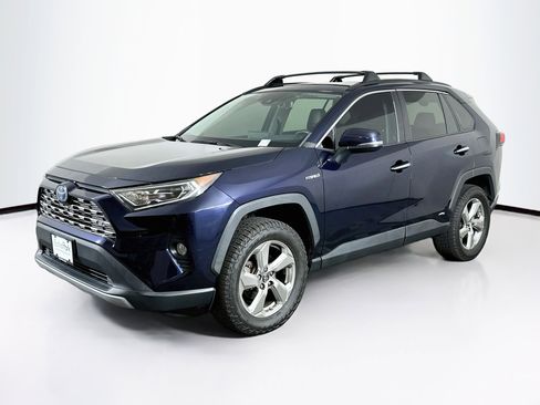 Used 2019 Toyota RAV4 Limited AWD/4WD image 3