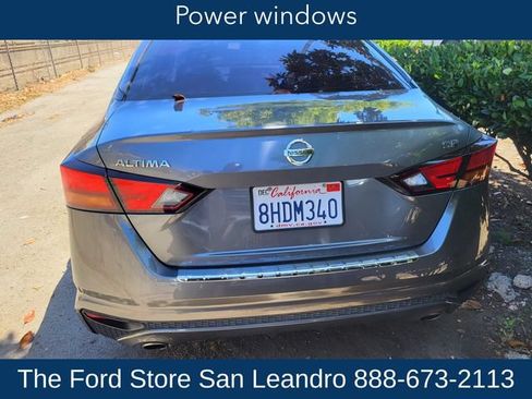 Used 2019 Nissan Altima 2.5 SR FWD image 18