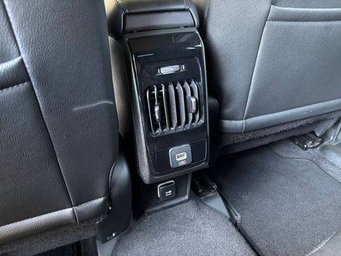 Used 2025 Jeep Compass Limited AWD/4WD image 23