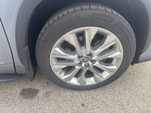 Used 2021 Toyota Highlander Limited AWD/4WD image 15
