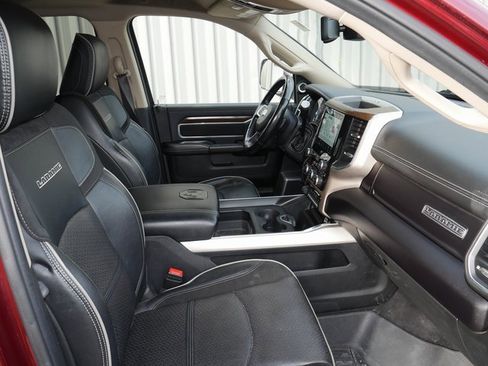 Used 2022 RAM 3500 Laramie image 28