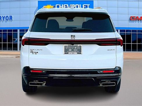 Used 2025 Buick Enclave Sport Touring image 6