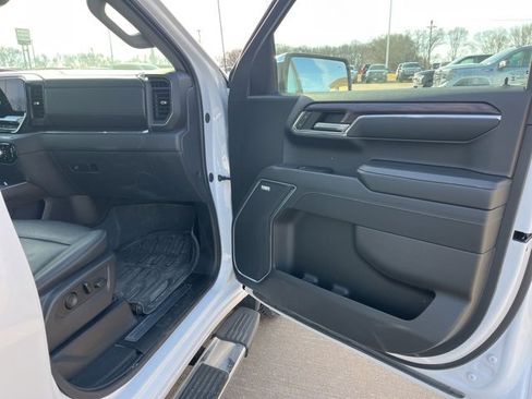 Used 2024 GMC Sierra 1500 SLT w/ SLT Premium Plus Package image 23