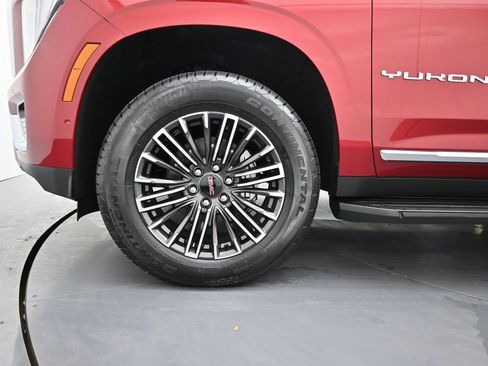 New 2026 GMC Yukon Elevation image 8