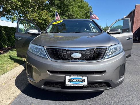 Used 2015 Kia Sorento LX FWD image 8