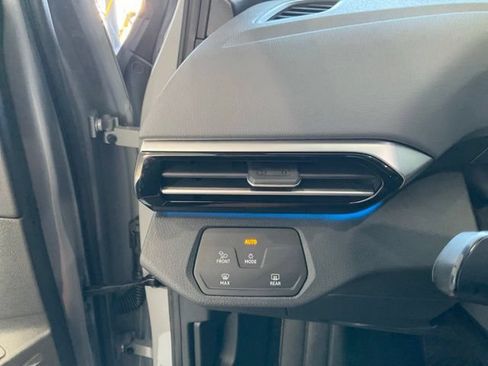 Used 2022 Volkswagen ID.4 Pro S RWD image 9