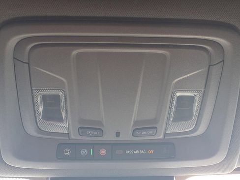 Used 2024 Chevrolet Silverado 2500 Custom w/ Custom Value Package AWD/4WD image 6