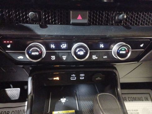 Used 2024 Honda CR-V EX-L image 17