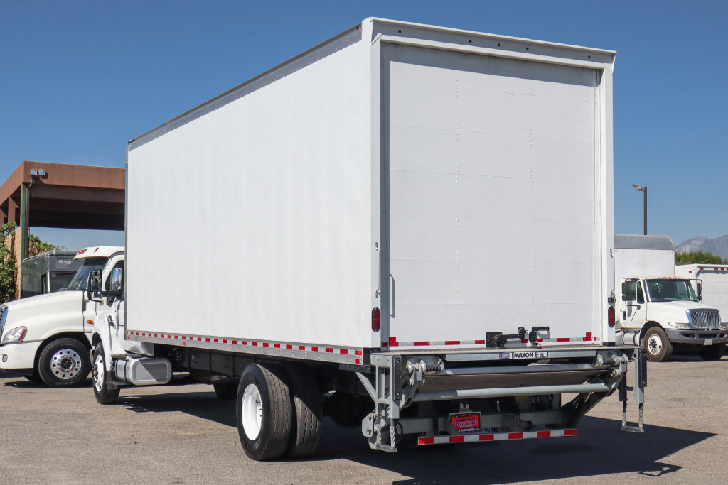 Used 2021 Ford F750 2WD Regular Cab Super Duty image 6