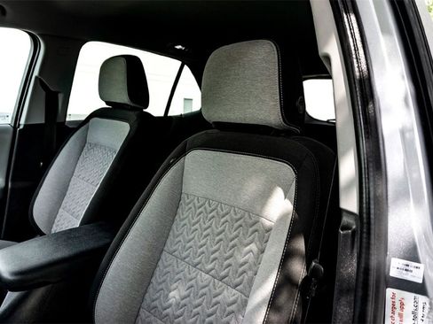 Used 2024 Chevrolet Equinox LT image 13