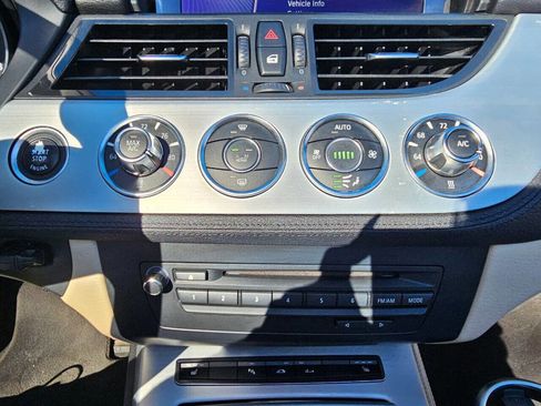 Used 2014 BMW Z4 sDrive28i image 31