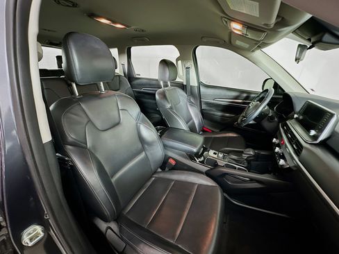 Used 2021 Kia Telluride LX image 30
