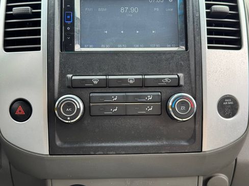 Used 2012 Nissan Frontier SV AWD/4WD image 13