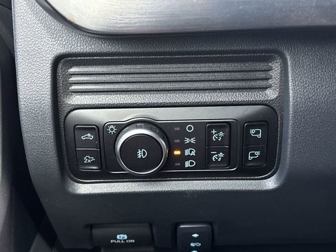 Used 2026 Ford F250 Lariat w/ Black Appearance Package image 26