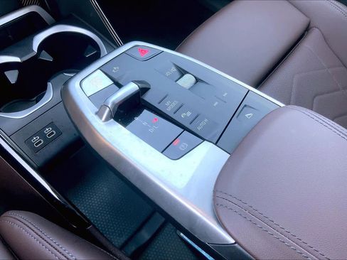 Used 2025 BMW X2 xDrive28i image 16