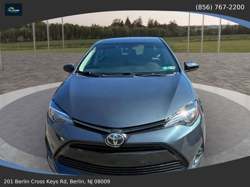 Used 2017 Toyota Corolla LE image 5