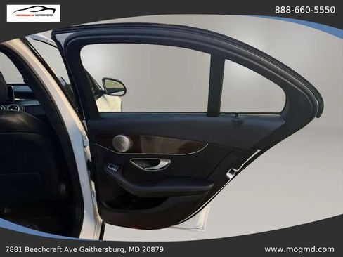 Used 2017 Mercedes-Benz C 300 4MATIC Sedan image 17