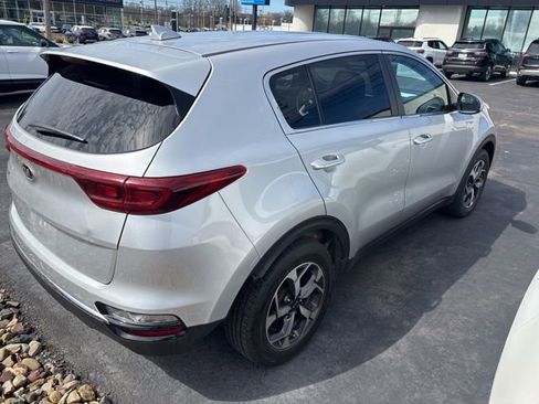 Used 2021 Kia Sportage LX image 4