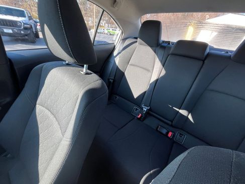 Used 2025 Toyota Corolla LE image 33