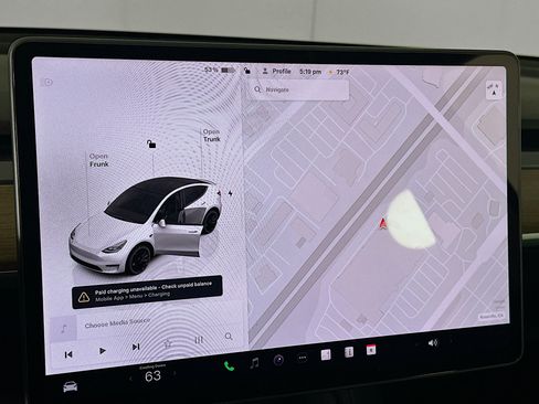 Used 2022 Tesla Model Y Performance AWD/4WD image 19