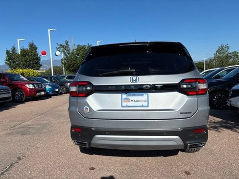 Used 2025 Honda Pilot Touring image 33