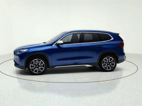 Used 2023 BMW X1 xDrive28i w/ Convenience Package AWD/4WD image 4