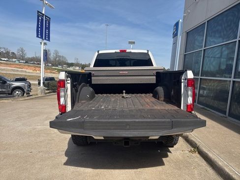 Used 2017 Ford F250 Lariat w/ Lariat Value Package image 7