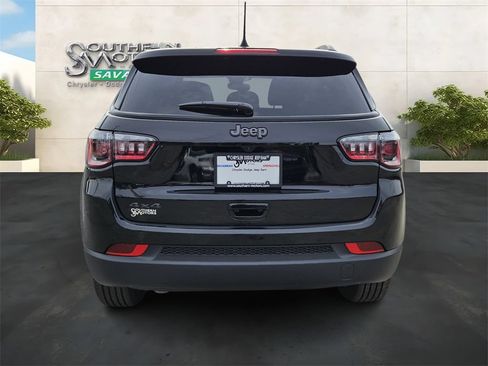 New 2026 Jeep Compass Latitude AWD/4WD image 4