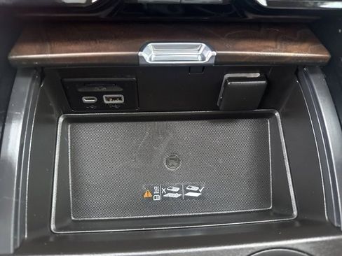 Used 2021 GMC Yukon XL Denali w/ Denali Ultimate Package image 29