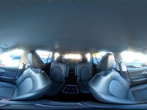 Used 2025 Toyota Grand Highlander FWD image 44