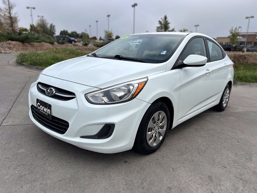 Used 2015 Hyundai Accent GLS FWD image 3
