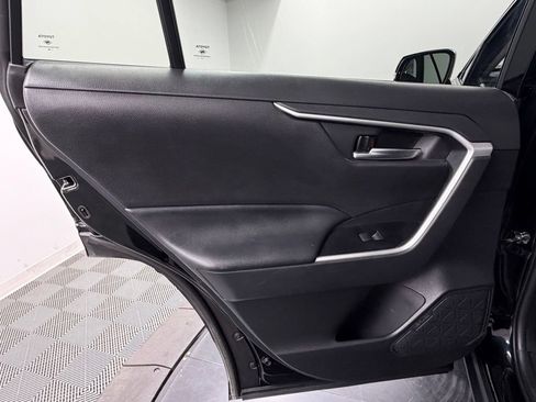 Used 2021 Toyota RAV4 XLE w/ Carpet Mat Package (TMS) AWD/4WD image 38