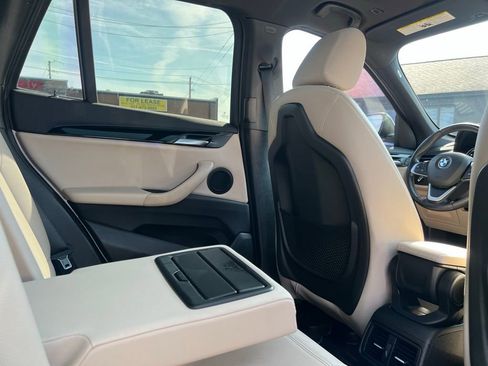 Used 2022 BMW X1 sDrive28i w/ Convenience Package image 27