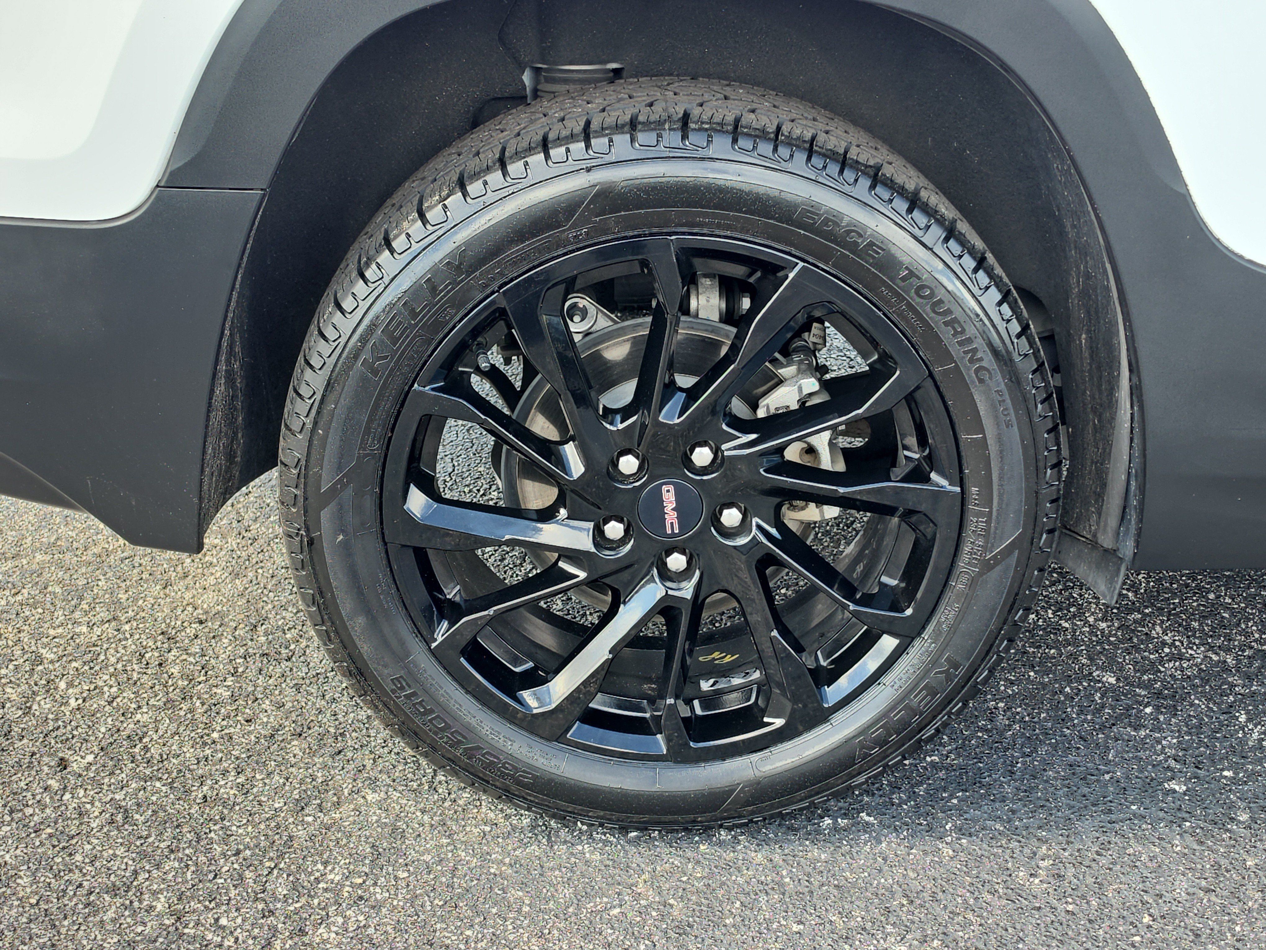 Certified 2023 GMC Terrain SLT FWD image 5