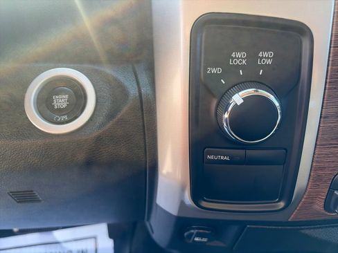 Used 2017 RAM 2500 Laramie w/ Sport Appearance Group AWD/4WD image 34