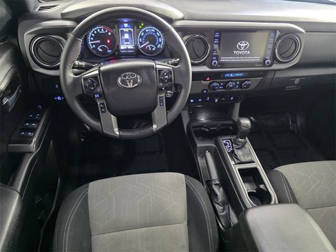 Used 2022 Toyota Tacoma SR5 image 12