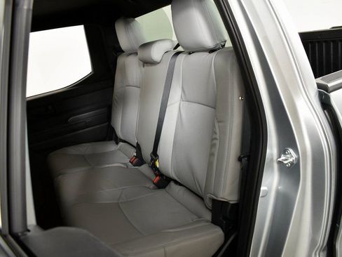 Certified 2025 Toyota Tacoma SR5 image 18