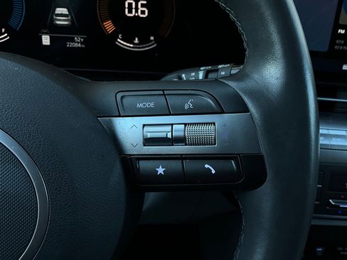 Used 2025 Hyundai Kona SEL image 36