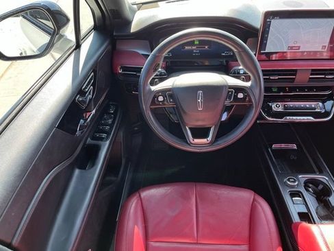Used 2023 Lincoln Corsair Reserve w/ Equipment Group 201A FWD image 12