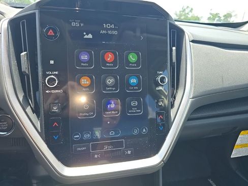 Used 2024 Subaru Crosstrek 2.0i Premium image 17