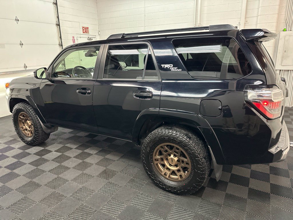 Used 2022 Toyota 4Runner TRD Off-Road AWD/4WD image 6