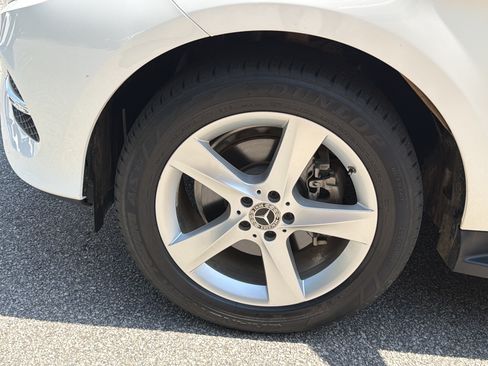 Used 2018 Mercedes-Benz GLE 350 image 30