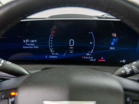 Certified 2024 Cadillac XT4 Sport image 29