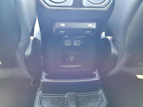 Used 2024 Jeep Wrangler Unlimited Rubicon 4xe AWD/4WD image 13