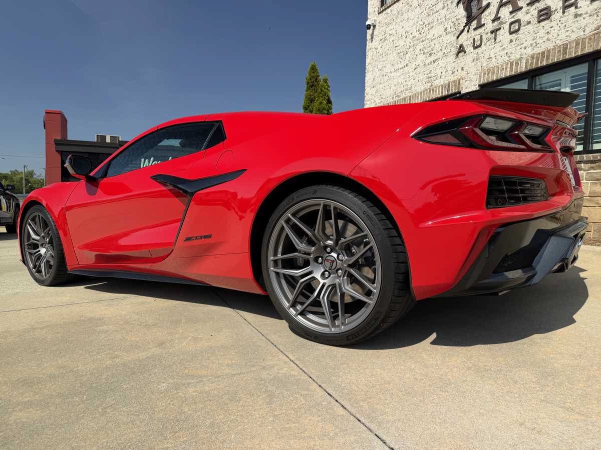 Used 2026 Chevrolet Corvette Z06 RWD image 7
