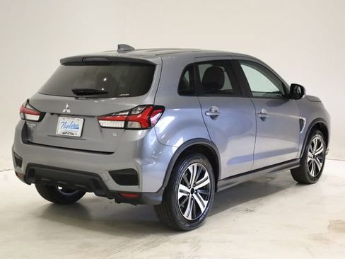 Used 2025 Mitsubishi Outlander Sport SE image 4
