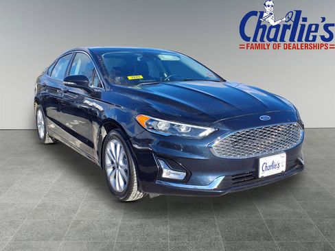 Used 2020 Ford Fusion Energi Titanium image 3