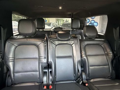 Used 2023 Lincoln Navigator L Reserve AWD/4WD image 10