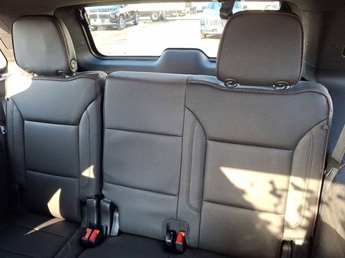 Used 2023 Chevrolet Tahoe High Country w/ Premium Package 2 image 11