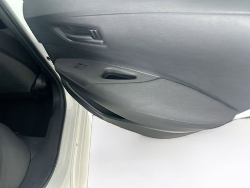 Used 2024 Toyota Corolla LE image 30